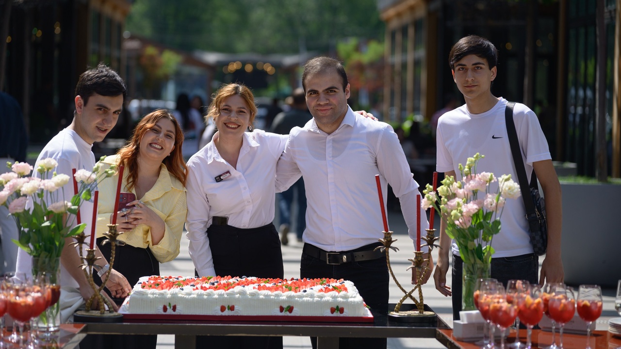 «Սիզընս ռեստորան»-ը տոնում է 4-րդ տարեդարձը