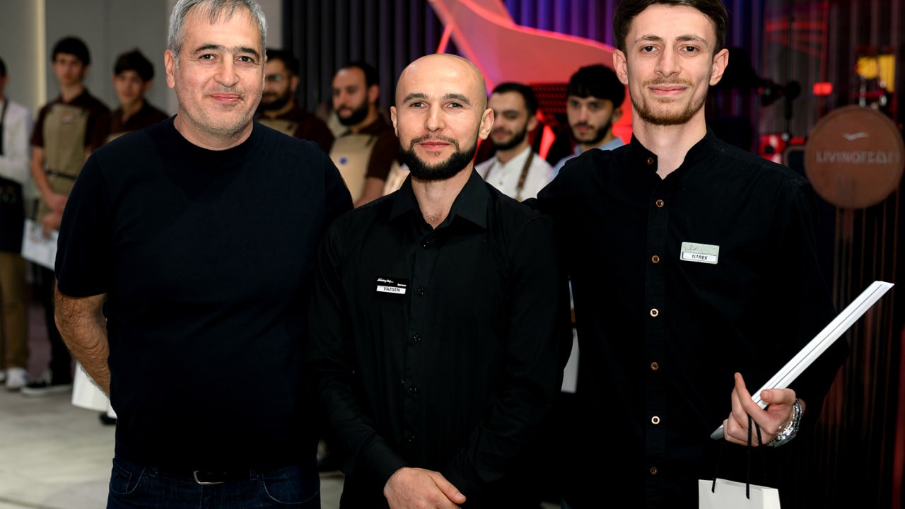 🍸 Տարվա բարային թրենդներն ու վիրտուոզ բարմենները .